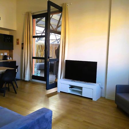 ミラノNuovo Loft Con Terrazzo M2 Ieo Humanitas Bocconi Navigliアパートメント エクステリア 写真