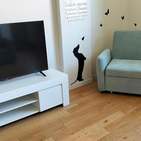 ミラノNuovo Loft Con Terrazzo M2 Ieo Humanitas Bocconi Navigliアパートメント エクステリア 写真